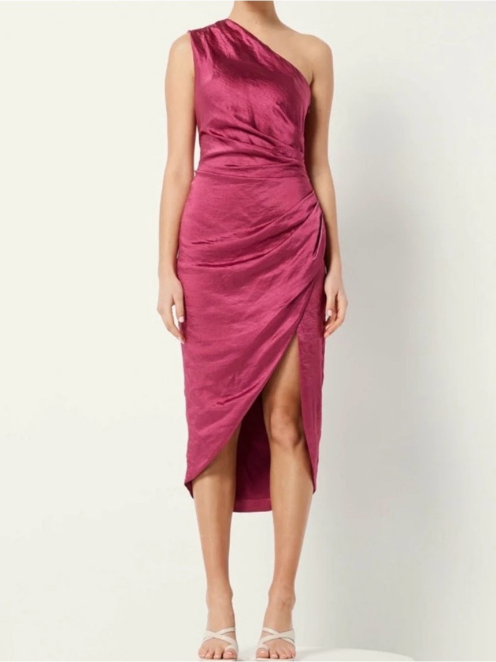 Elliatt Cassini Satin One-Shoulder Dress Berry Midi Formal Wedding Guest Drapey